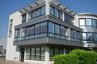 Außenansicht Lakis Group